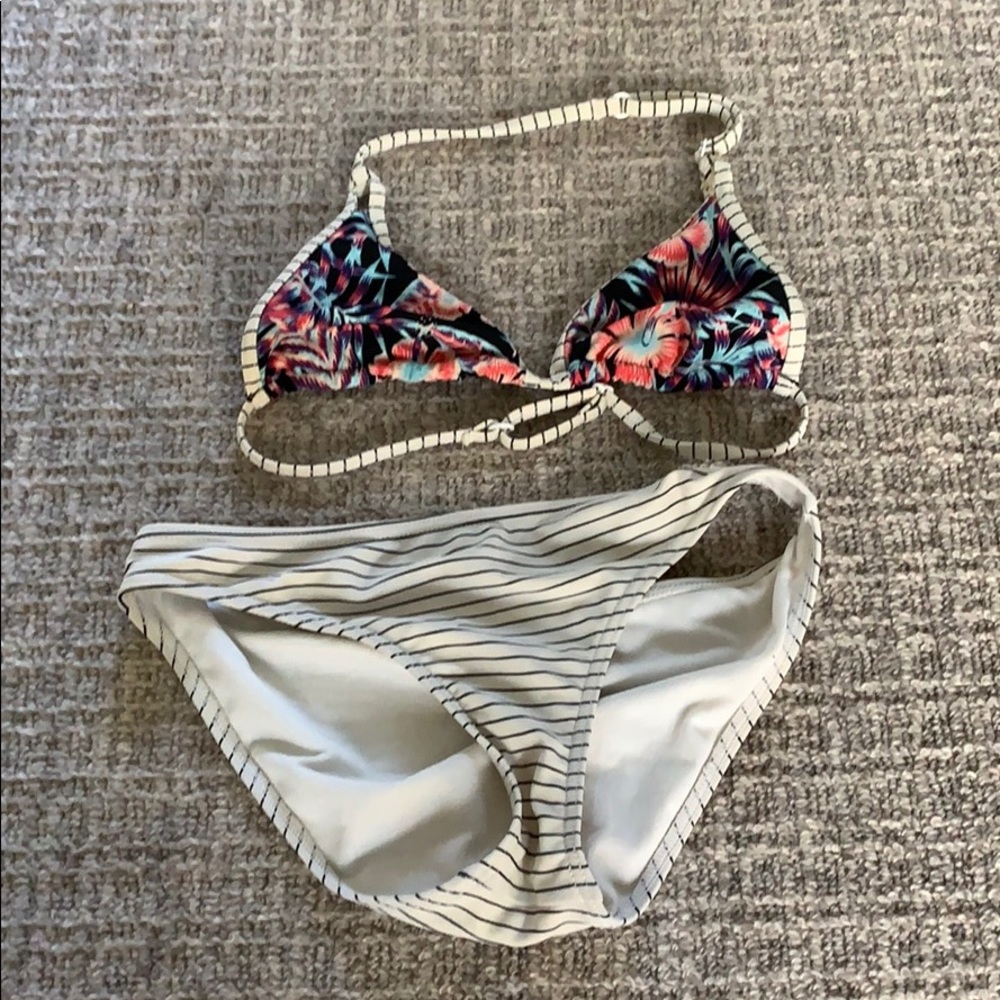 roxy cute triangle top bikini